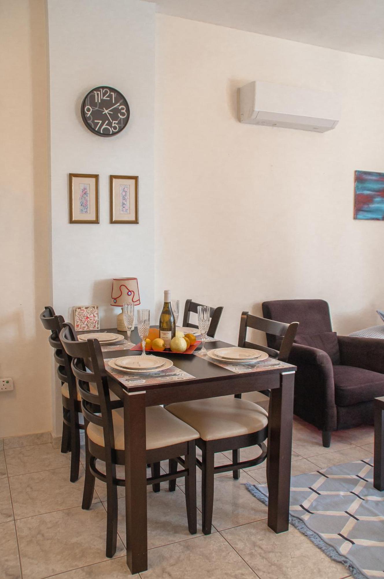Paphos Cozy 1 Bedroom Apartment In Walking Distance To The Municipal Beach מראה חיצוני תמונה